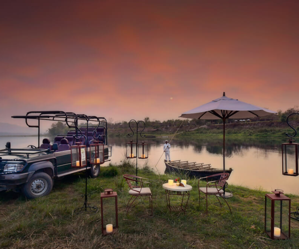 Barahi Jungle Lodge