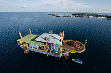 Seaventures Dive Rig Resort